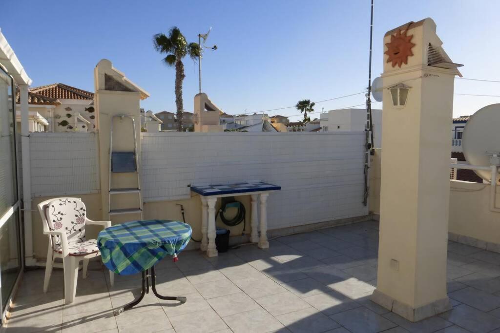 Maison climatisée avec solarium, wifi et piscine Dehesa de Campoamor  Extérieur photo