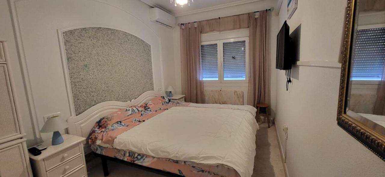 Maison climatisée avec solarium, wifi et piscine Dehesa de Campoamor  Extérieur photo